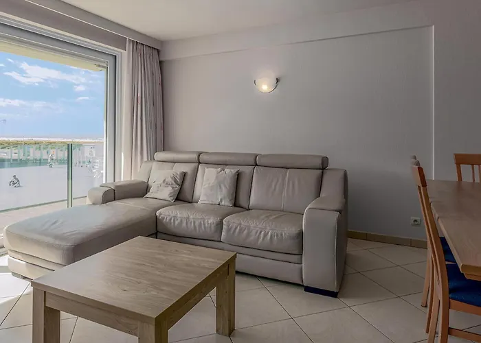 Apartman Catamaran 0102 *